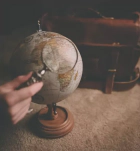 Testing a React application: Secure your tests from internationalization impact