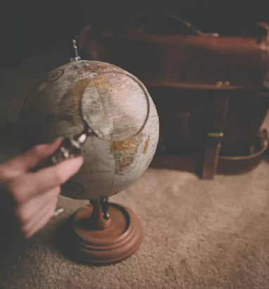 Testing a React application: Secure your tests from internationalization impact